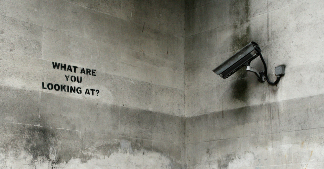 l'immagine è un'opera di Banksy