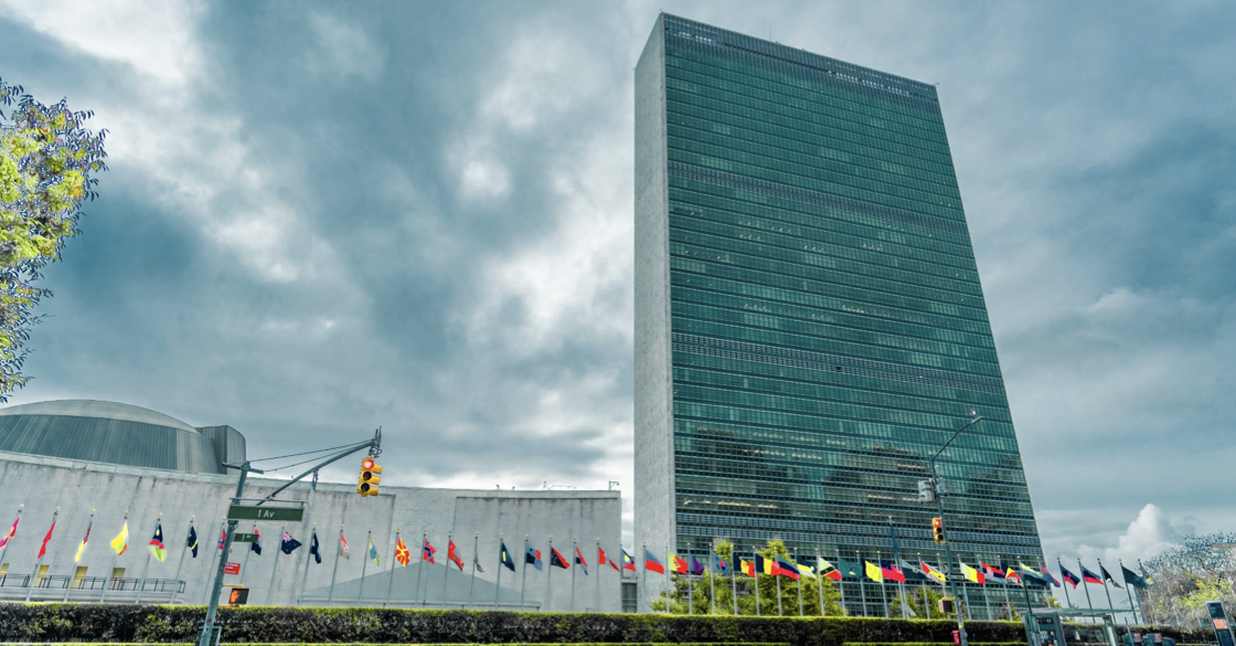 L'immagine rappresenta il palazzo della Corte ONU